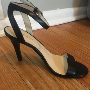 Nine West heels black with ankle straps